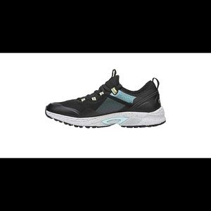 Ryka Ladies sneakers NEW